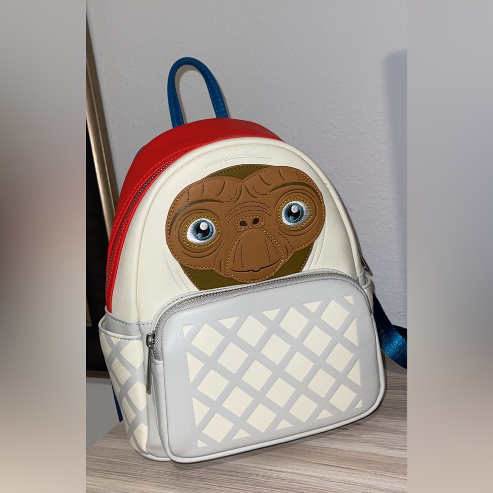 Universal studios ET backpack loungefly
